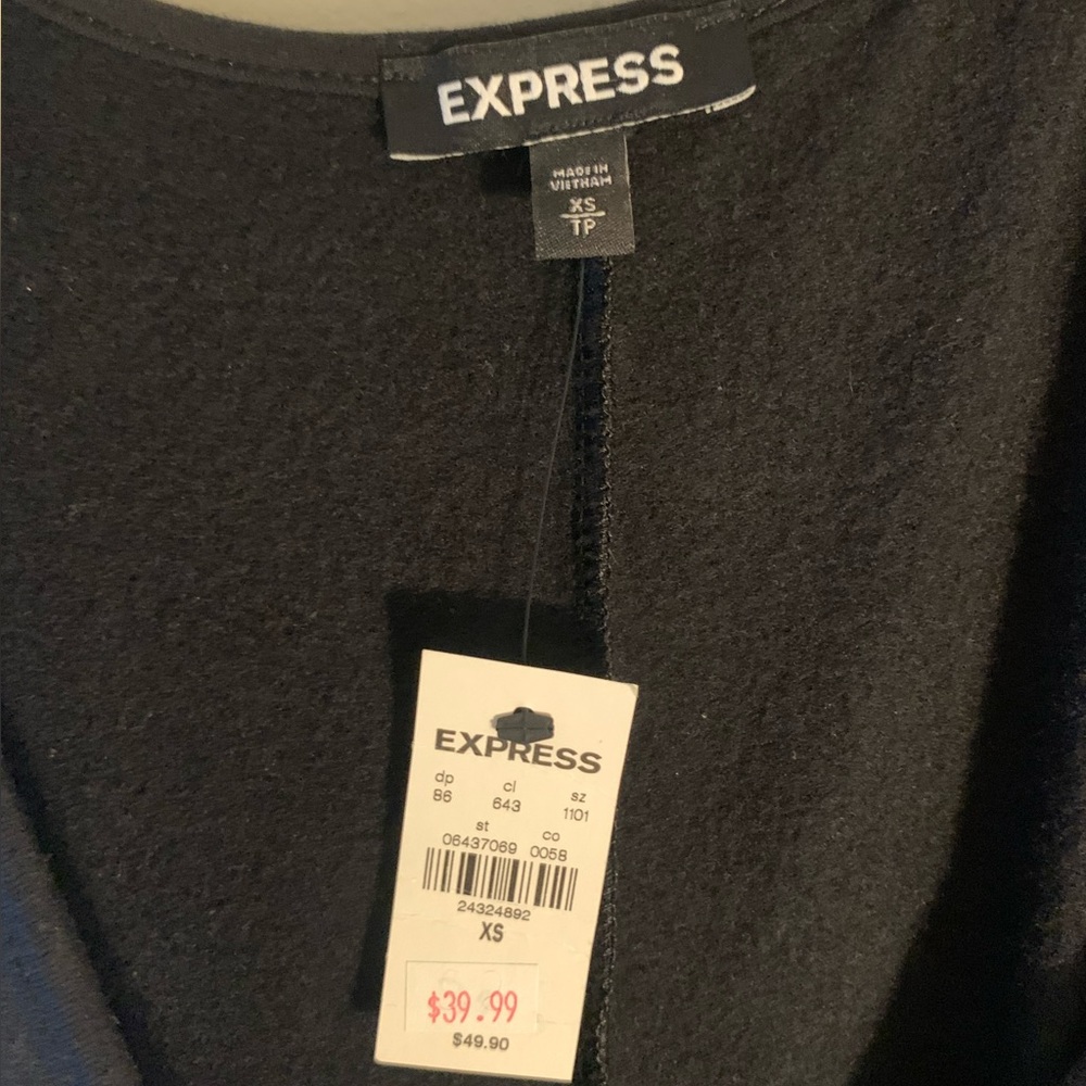 NEW Express V-Neck Pullover Sweater - Picture 3 of 4